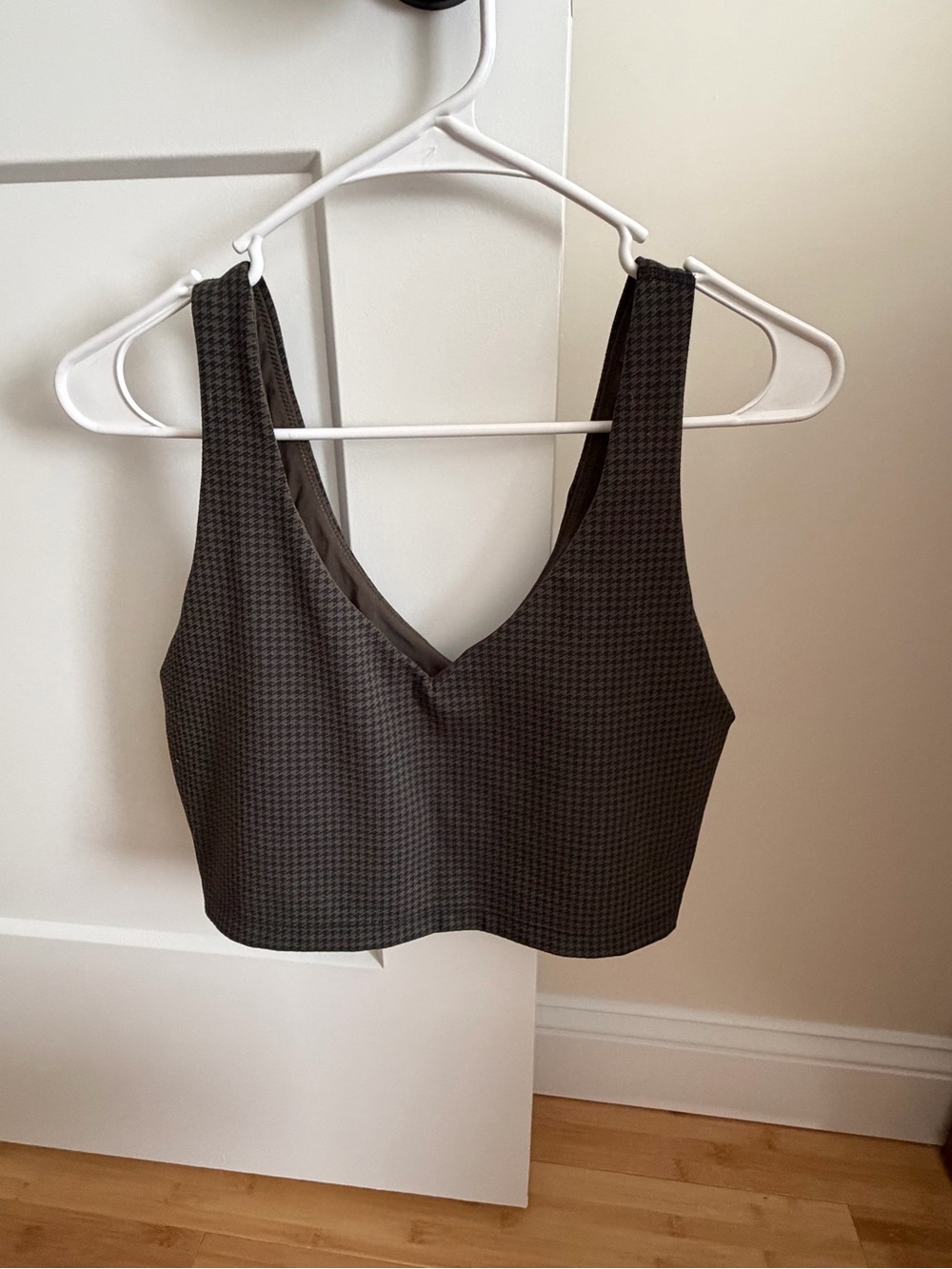 Aerie offline active  matching  set  in Dark Green  Houndstooth